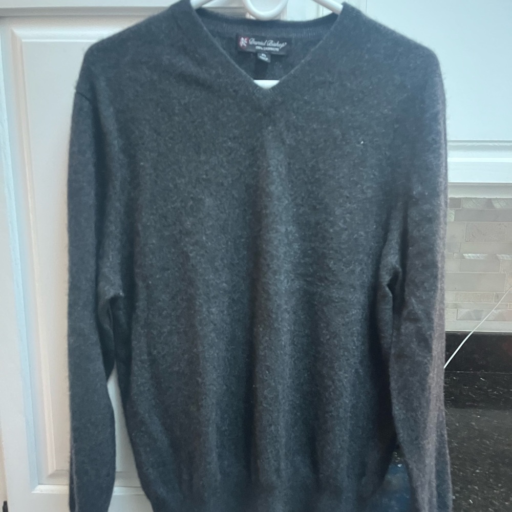 Men's Gray V-Neck Sweater
